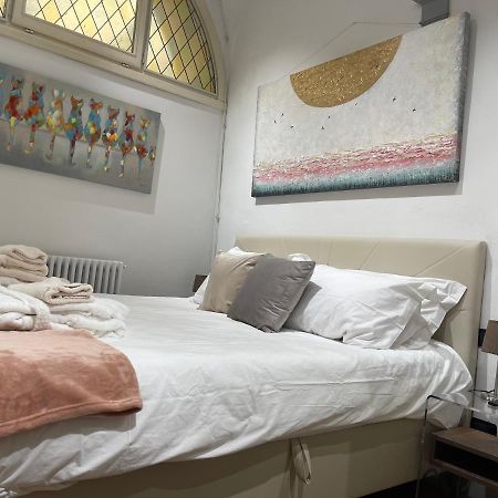 Unique And Antique Apartment 佛罗伦萨 外观 照片
