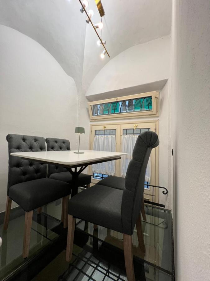Unique And Antique Apartment 佛罗伦萨 外观 照片